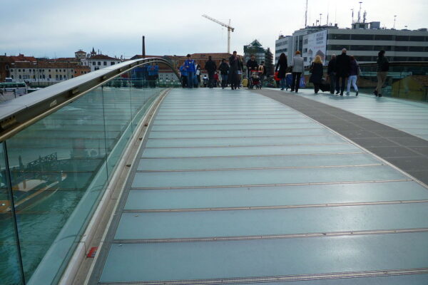 Santiago Calatrava musí Benátkám zaplatit odškodné