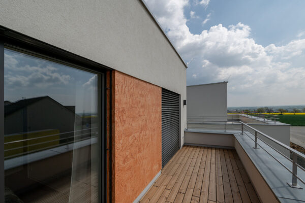 Dřevěné podlahy Kährs dostaly prostor i na jídelním stole