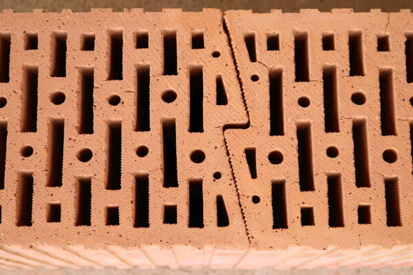 Akustická cihla HELUZ AKU Z 17,5 broušená dostala Známku kvality