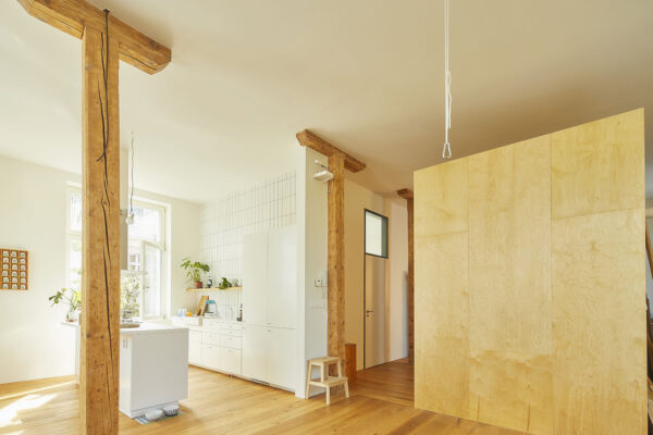 Loftový byt v bývalé továrně na šumák