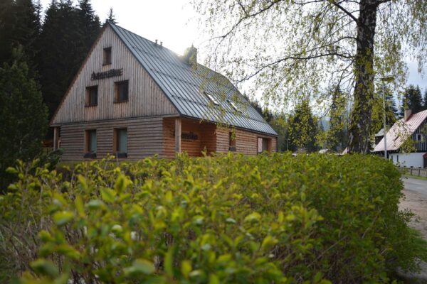 Rekonstrukce chaty v Harrachově