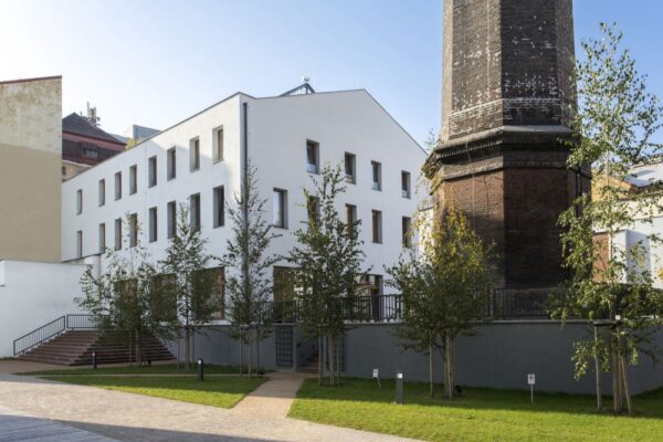 Rekonstrukce továrny