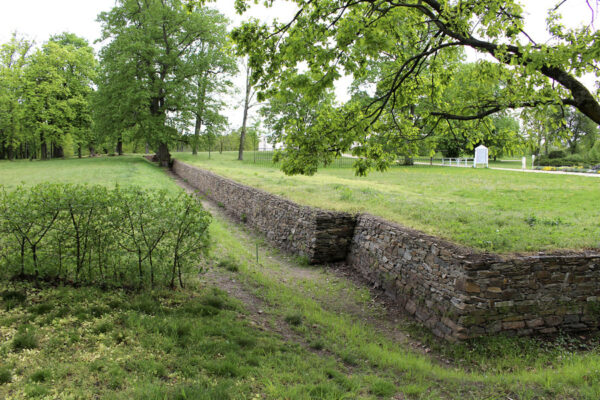 Revitalizace ha-ha příkopu v zámeckém parku Kačina