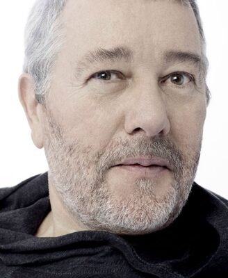 Slavný francouzský designér navrhl první židli pomocí umělé inteligence