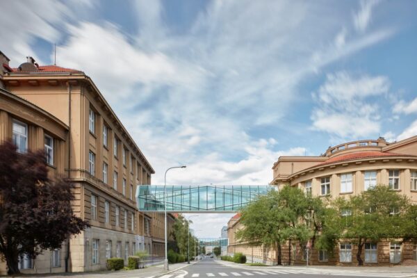 Spojovací lávky VŠCHT Praha