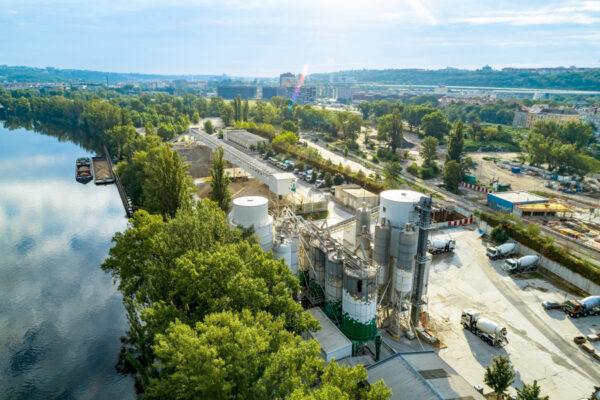 Ekologické betonárny slouží pražské dopravě
