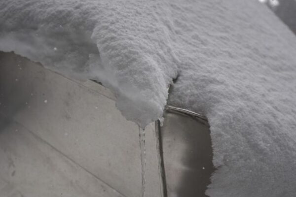 Kømen – útulna u balvanového vodopádu