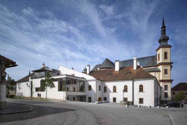 Dostavba piaristické koleje