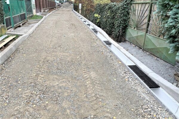 Odvodnění ulice pouze s liniovým povrchovým odvodněním MEARIN PLUS 200