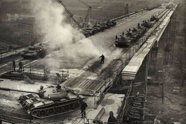 100 let Kloknerova ústavu