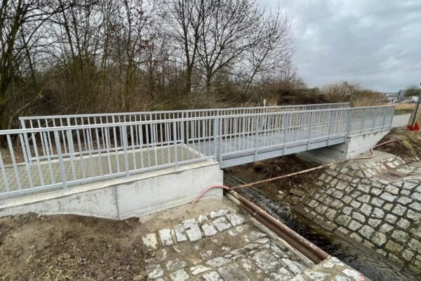 Kompozitní lávka pro pěší a cyklisty ve Vodňanech