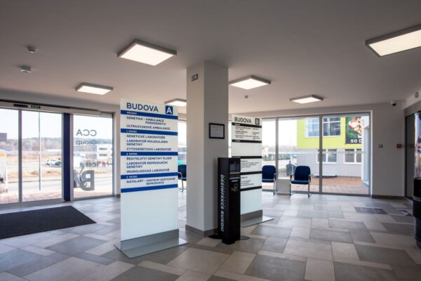 Co má společného Genetika Plzeň s firmou REHAU?