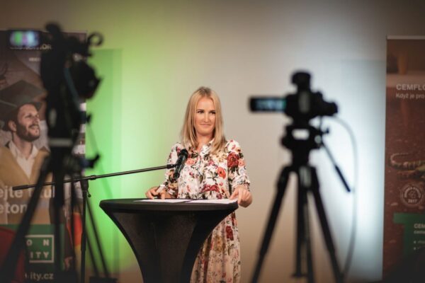 Konstrukce a betony pro jejich zhotovení