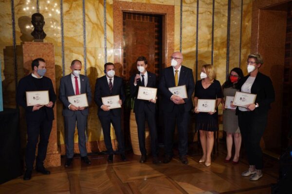 VELUX potřetí za sebou mezi nejodpovědnějšími firmami roku