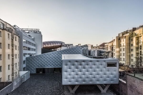 Přednáška Petra Hájka a Jana Hřebejka zrušena