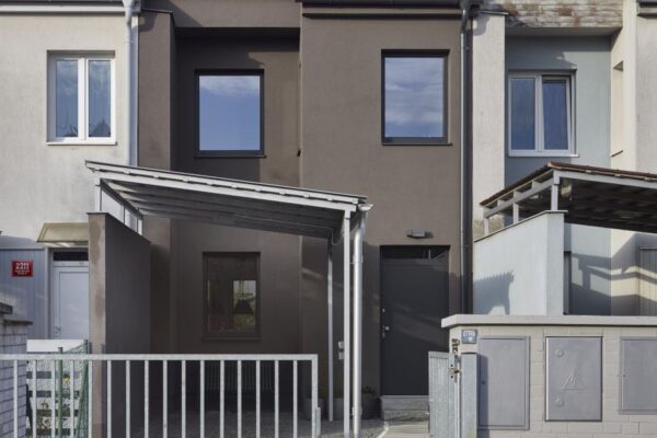 Rekonstrukce řadovky v Újezdě nad Lesy