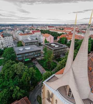 Rekonstrukce Pragerovy „kostky“ v areálu Emauzy