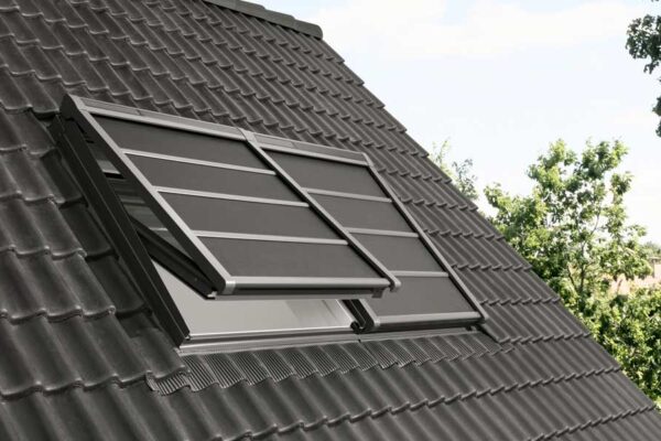 Venkovní stínění VELUX za nižší cenu a už za 2 dny u vás doma!