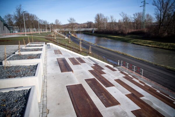 Nábřeží na Černé louce má za sebou první etapu revitalizace