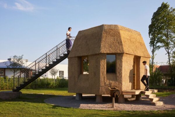 Vitra Campus představuje nový přírůstek. Zahradní domek Garden House z udržitelných materiálů navrhl architekt Tsuyoshi Tane