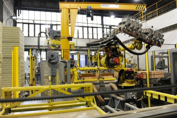 Jediný závod na cihly plněné minerální vatou