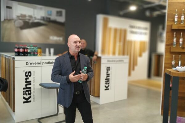 Třicet let podlah s KPP: Od dubu k dubu