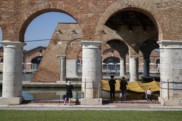 Za benátským bienále 2023