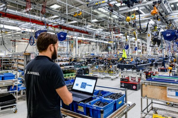 Nevhodné osvětlení způsobuje ztrátu výkonnosti i spokojenosti zaměstnanců