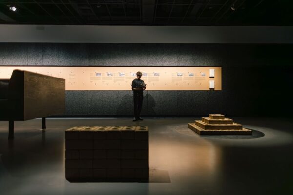 Udržitelná architektura očima světových i českých architektů.